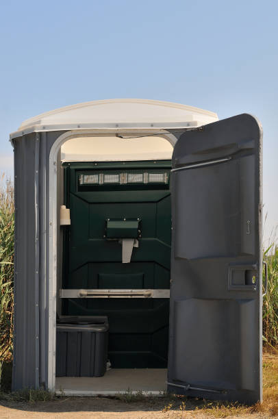 Best Affordable porta potty rental  in Elkhart, KS